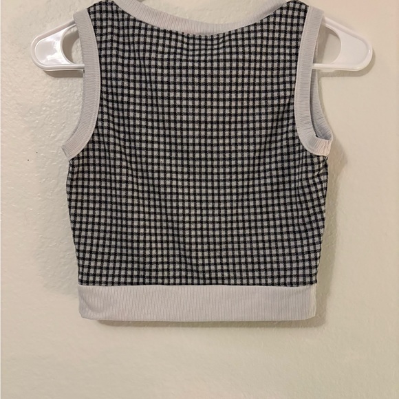 🖤Gemstone Checkered V-Neck Crop Top🖤 - Picture 4 of 4